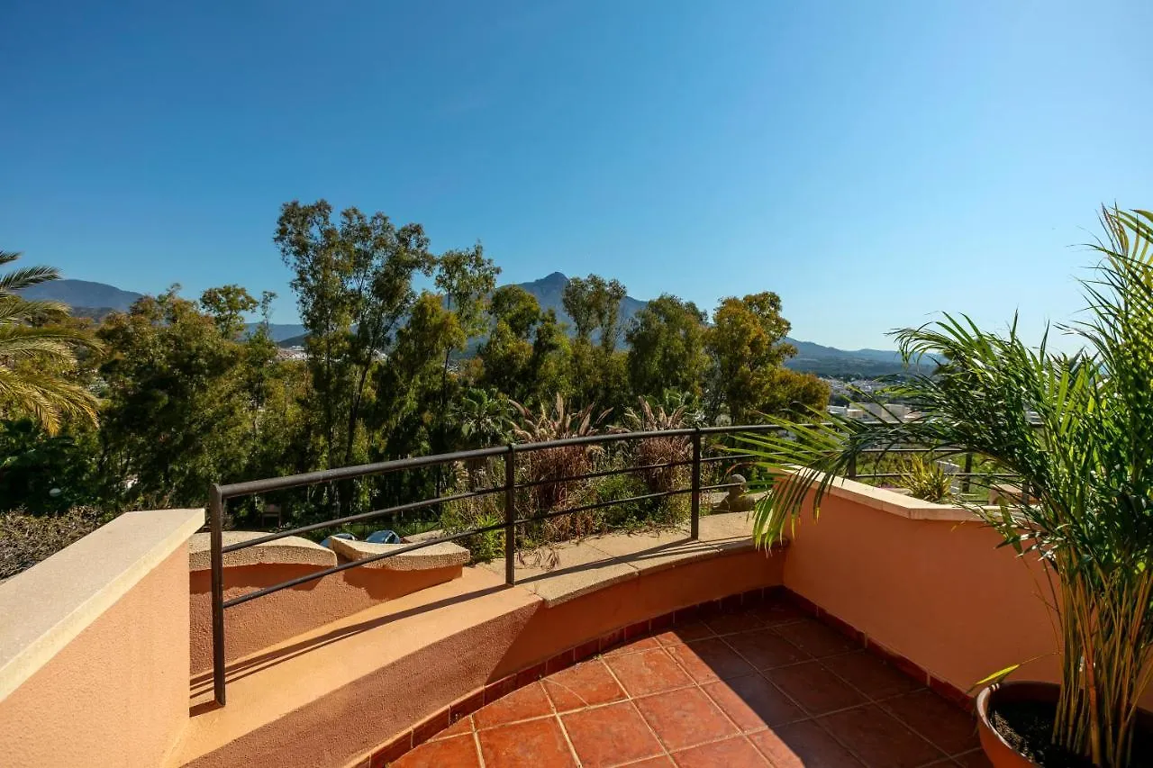 Stunning 2 Bedroom Apartment Magna Marbella Rdr259