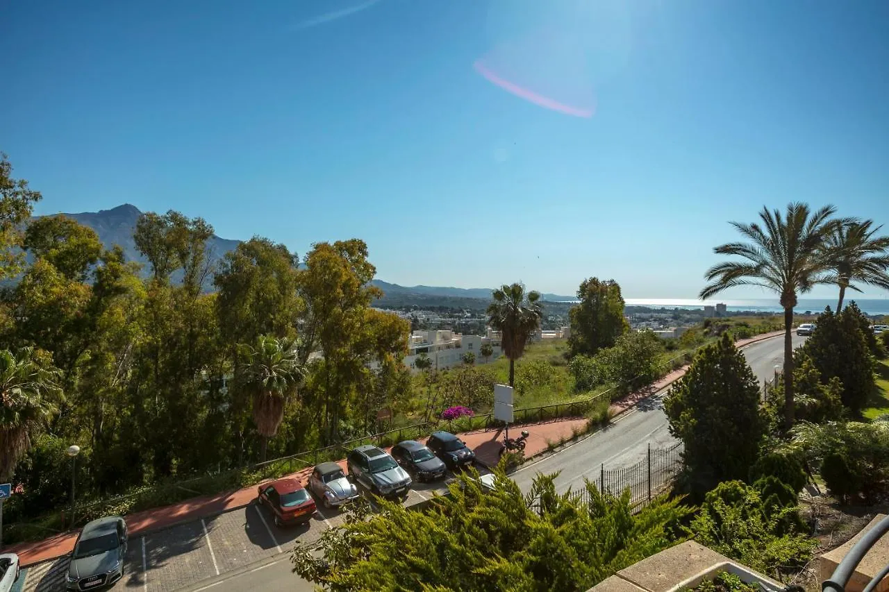 Stunning 2 Bedroom Apartment Magna Marbella Rdr259